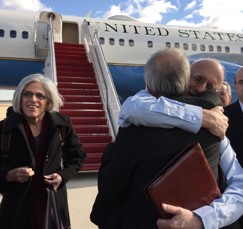 Ο Άλαν Γκρος επιστρέφει τις ΗΠΑ, μετά από πέντε χρόνια κράτησης στις κουβανικές φυλακές.