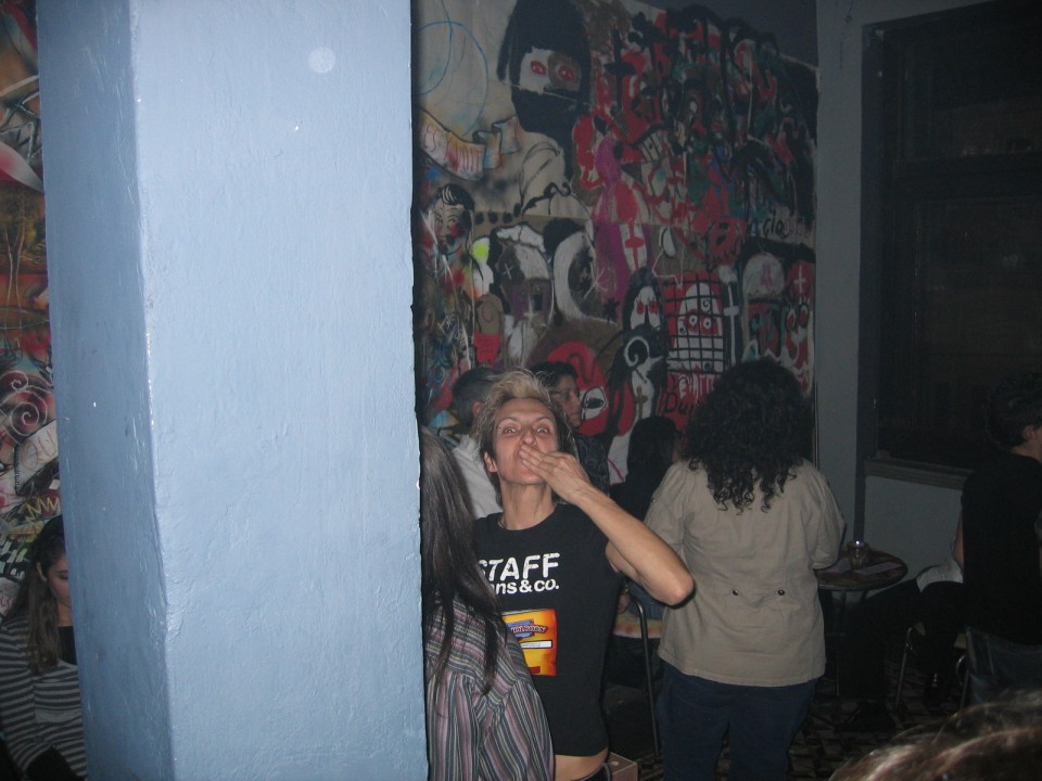 Πάρτι μασκέ :UPstairts, 2011