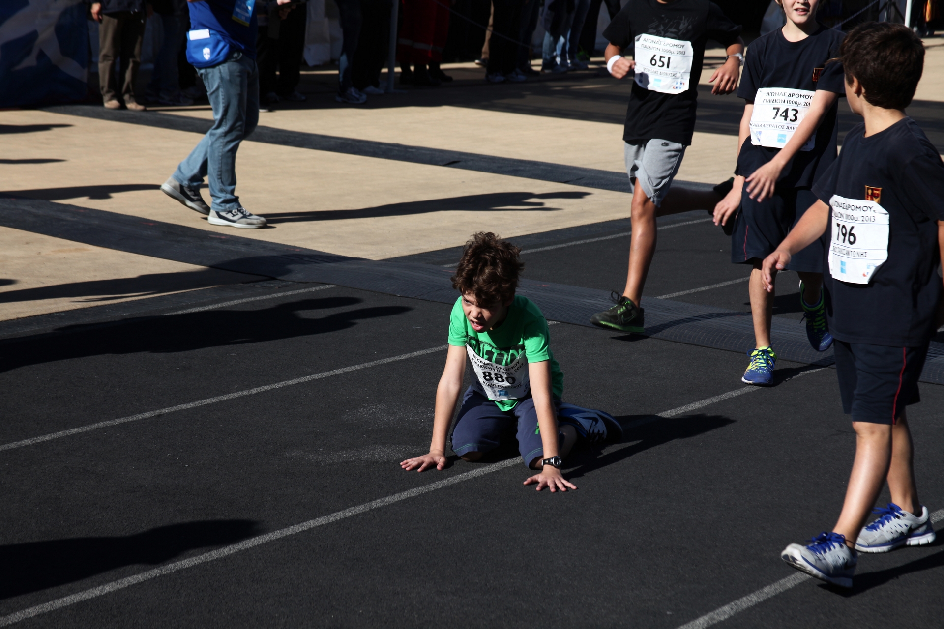 Marathon; race; run; runner; sports; Ìáñáèþíáò; Ìáñáèþíéïò; áèëçôÞò; áèëçôéóìüò; äñïìÝáò; êëáóóéêÞ äéáäñïìÞ; ôñÝîéìï