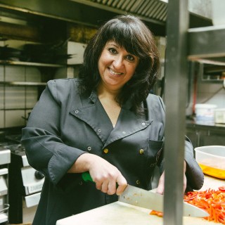 Νένα Ισμυρνόγλου