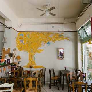 Ένα συνεταιρικό καφενείο ενάντια στην κρίση στα Κάτω Πετράλωνα