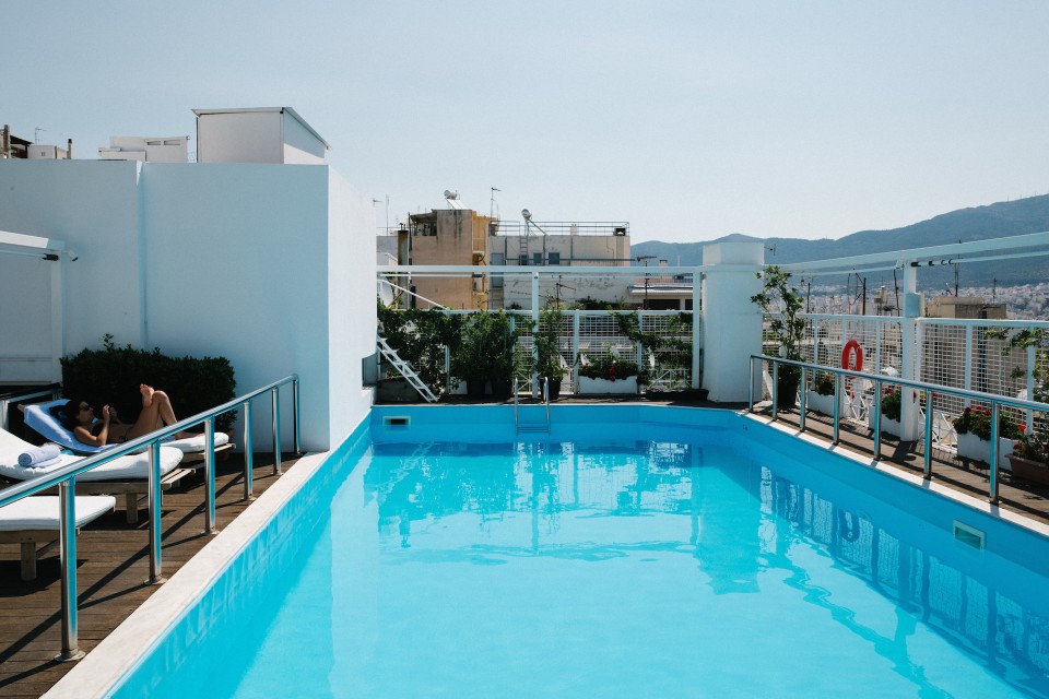 Swimming pools in Athens / Πισίνες στην Αθήνα