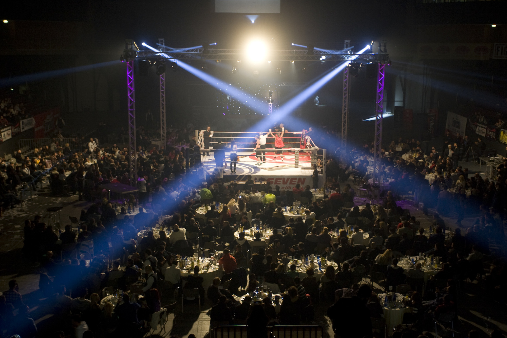 kickboxing; Muai Thai; boxing; πυγμαχία; γροθιές; μάχη; battle; the battle VIII; θέαμα; Fight Show; πυγμάχος; παιχνίδι; game; αθλητές; athletes; punches; ring; ρίνγκ; MMA; αγώνας; fight