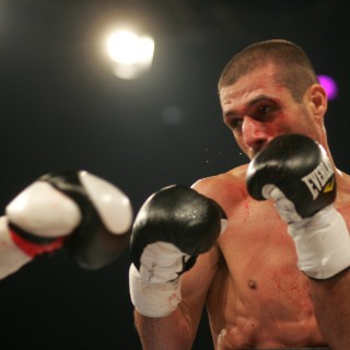 Οργισμένα είδωλα στην Αθήνα