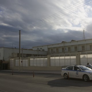 Απίστευτο περιστατικό: Κρατούμενοι μαστίγωσαν σωφρονιστικό υπάλληλο στις φυλακές Κορυδαλλού