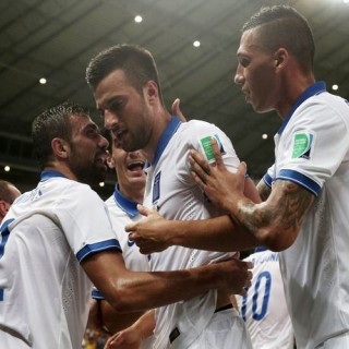 Ούτε ΤΕΒΕ, ούτε ΙΚΑ, ραντεβού, ραντεβού με Κόστα Ρίκα.