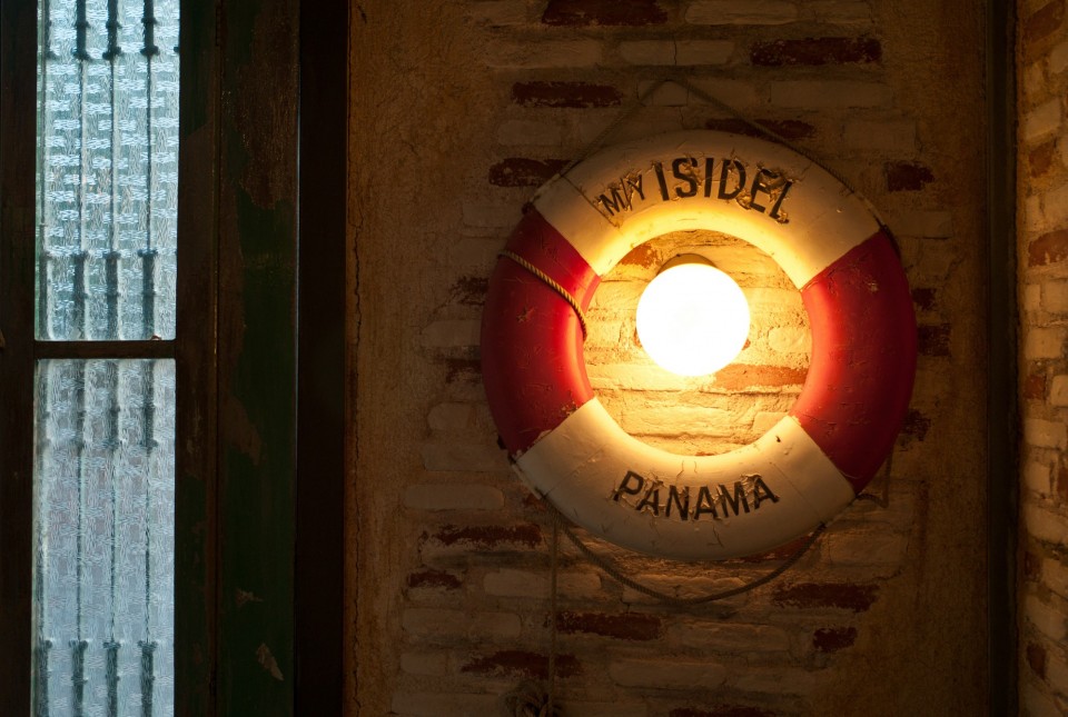 Fishrestaurant Travolta / ØÜñïôáâÝñíá Ôñáâüëôá