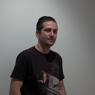 Τα όνειρα του Λεωνίδα Παπαδόπουλου είναι φτιαγμένα από πολυεστερική ρητίνη (όπως και τα έργα του)