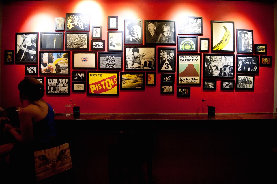 Rinokeros Bar, Athens, Greece, September 2014 / Μπαρ Ρινόκερως, Αθήνα, Σεπτέμβριος 2014