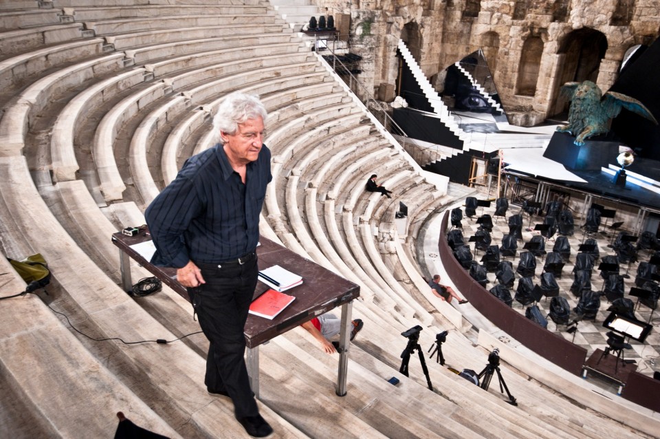 Final rehearsal of Verdi's opera Othello by the Greek National Opera at ancient Odeon of Herodes Atticus, Athens, Greece, July 2014 / Ðñüâá ôæåíåñÜëå ôçò üðåñáò ôïõ ÂÝñíôé ÏèÝëëïò óôï Çñþäåéï áðü ôçí ÅèíéêÞ ËõñéêÞ ÓêçíÞ, ÁèÞíá, Éïýëéïò 2014