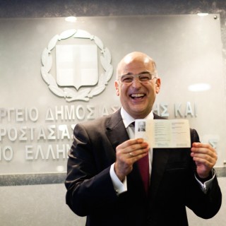 Το αστείο, ο Υπουργός και η ιδεολογική πόλωση