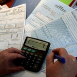 Τρέχουν να πάρουν τον ΦΠΑ