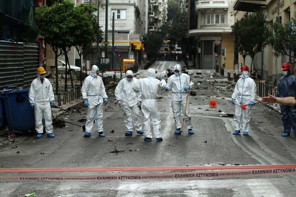 ΤΡΑΠΕΖΑ ΕΛΛΑΔΟΣ ΕΚΡΗΞΗ ΖΗΜΙΕΣ ΤΡΟΜΟΚΡΑΤΙΑ ΒΟΜΒΑ ΚΤΗΡΙΟ ΑΣΤΥΝΟΜΙΚΑ ΜΕΤΡΑ ΑΣΤΥΝΟΜΙΚΟΣ ΕΡΕΥΝΑ