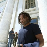 Κριστιάν Καρεμπέ: «Πρέπει να επιτρέπεις στους ανθρώπους να έρθουν στη χώρα σου»