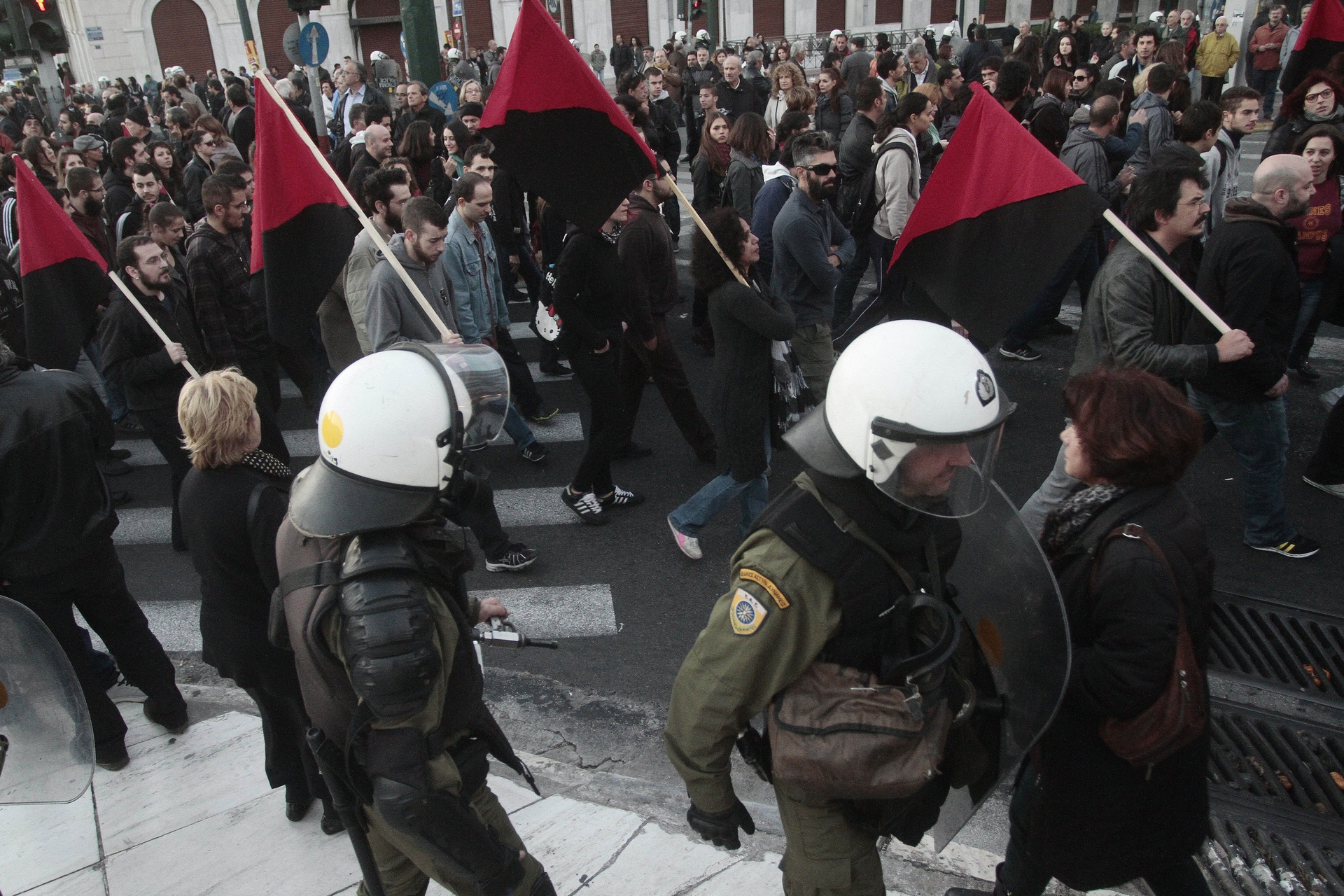 ÐÏËÕÔÅ×ÍÅÉÏ ÐÏÑÅÉÁ ÁÌÅÑÉÊÁÍÉÊÇ ÐÑÅÓÂÅÉÁ 40 ×ÑÏÍÉÁ ÃÉÏÑÔÇ ÅÏÑÔÁÓÌÏÓ ÅÎÅÃÅÑÓÇ 40Ç ÅÐÅÔÅÉÏÓ