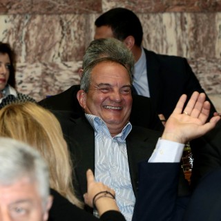 Γιατί ο Καραμανλής έφυγε νωρίς από τη συνεδρίαση της ΚΟ της ΝΔ