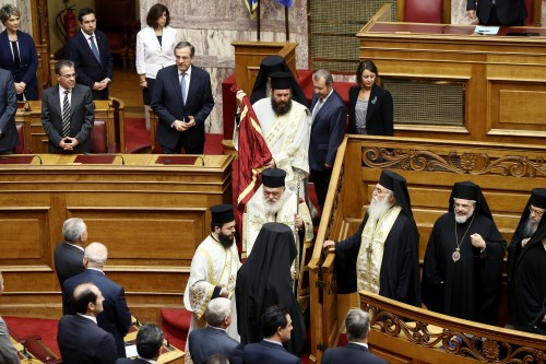 Ξεκίνησαν τα μαθήματα στο ελληνικό Κοινοβούλιο