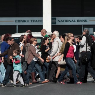 Πώς κινούνται σήμερα τα ΜΜΜ – Κλειστά τα καταστήματα, ανοιχτές οι τράπεζες