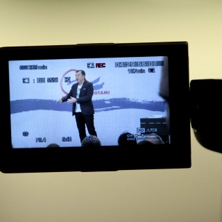 Διαστημικά selfies, Μελ Μπρουκς και “adiós Puyol”