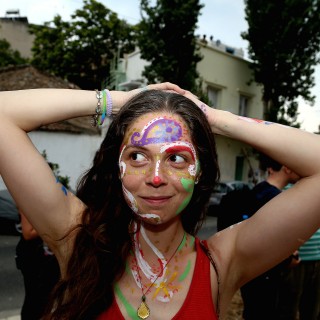 Στο Μεταξουργείο έβρεξε χρώμα