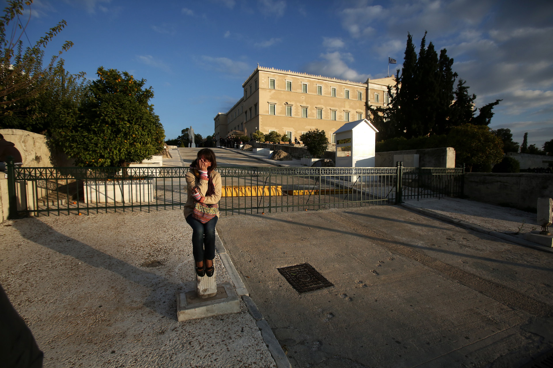 Protest march to the U.S. embassy  / Πορεία στην Αμερικανική πρεσβεία Protest march to the U.S. embassy during the 40th anniversary of a 1973 students uprising against the dictatorship then ruling Greece, in central Athens on November 17, 2013 / Πορεία διαμαρτυρίας προς την πρεσβεία των ΗΠΑ κατά τη διάρκεια της 40ης επετείου της εξέγερσης του 1973 ΠΟΛΥΤΕΧΝΕΙΟ ΠΟΡΕΙΑ ΑΜΕΡΙΚΑΝΙΚΗ ΠΡΕΣΒΕΙΑ 40 ΧΡΟΝΙΑ ΓΙΟΡΤΗ ΕΟΡΤΑΣΜΟΣ ΕΞΕΓΕΡΣΗ 40Η ΕΠΕΤΕΙΟΣ