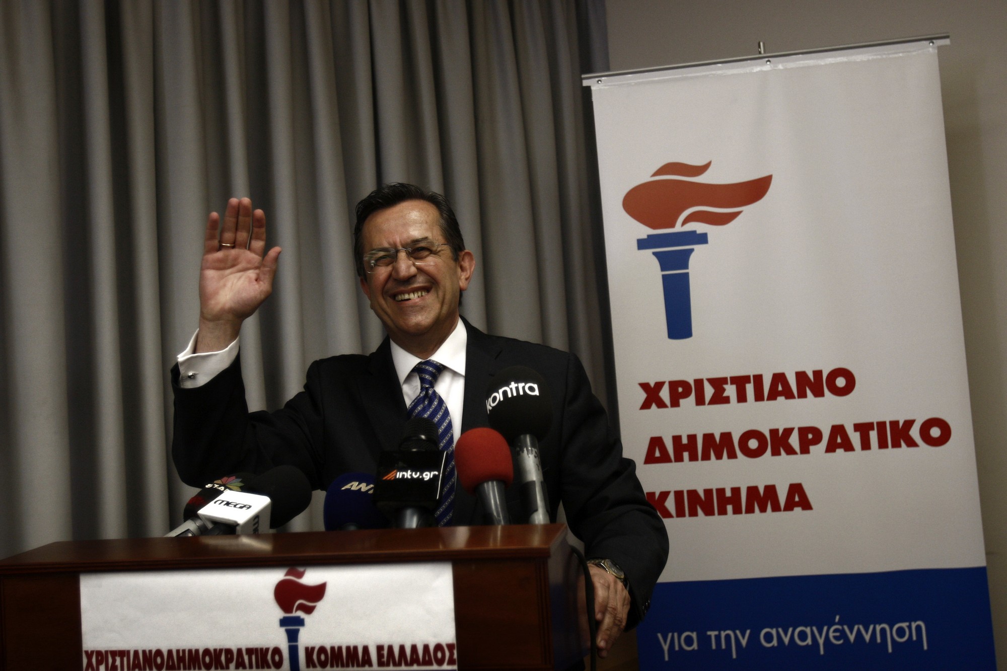 Κατηγορεί για …«ιδιότυπο ρατσισμό» τον πρωθυπουργό του Λουξεμβούργου ο Νικολόπουλος