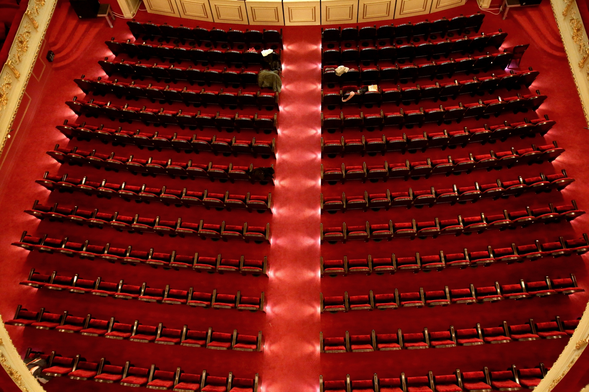 Äçìïôéêü ÈÝáôñï ôïõ ÐåéñáéÜ ,municipal theater piraeus