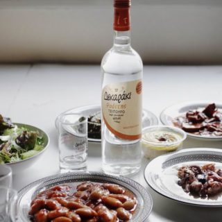 Σαρακοστή: 10 vegetarian και vegan τσιπουρομεζέδες