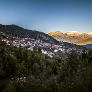 Γιατί ένα απομακρυσμένο χωριό της Φωκίδας γιόρτασε νωρίτερα τα Χριστούγεννα!