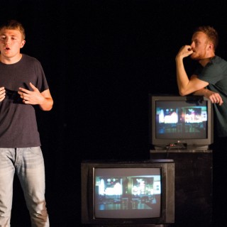 Bloom, ή αλλιώς η αθέατη πλευρά της Γλασκώβης σε μια παράσταση