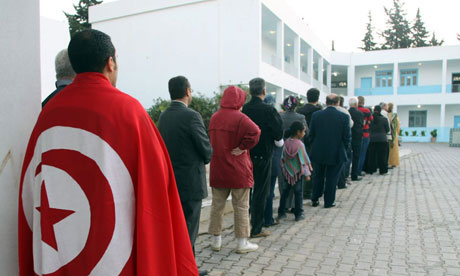 Οι υπέρμαχοι του κοσμικού κράτους προηγούνται στην Τυνησία