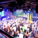 Η Ιαπωνία επιτρέπει το μεταμεσονύχτιο clubbing