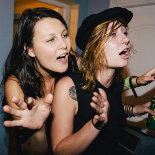 Μια βραδιά στην αθηναϊκή πολυκατοικία του Erasmus