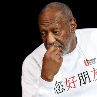 Και η Janice Dickinson κατηγορεί τον Bill Cosby για σεξουαλική κακοποίηση