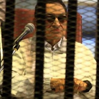 Αθώος ο Μουμπάρακ για τους φόνους των διαδηλωτών στην Αίγυπτο το 2011