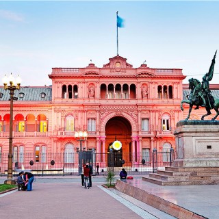 Μπουένος Άιρες: Όπερα στο μετρό, τις φαβέλες και τα ψυχιατρικά νοσοκομεία