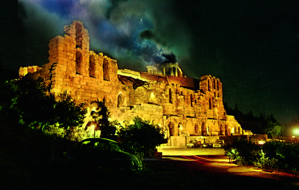 News-from-the-past-Akropolis-nocturno