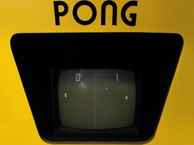 29/11/1972, η ATARI κυκλοφορεί το Pong