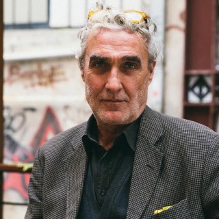 Ο Άνθρωπος Που Είδε το Τείχος να Πέφτει