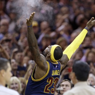 NBA 2014-15: Η επιστροφή του βασιλιά Λεμπρόν, η εγγύηση των Spurs ή κάτι άλλο;