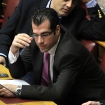 Ο Αβραμόπουλος παραιτήθηκε από βουλευτής