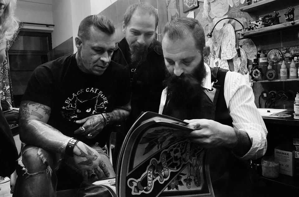 10859502_392937690862120_1085732989_n