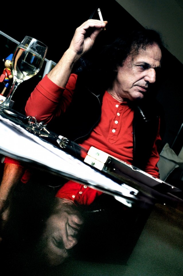 ΤΡΑΓΟΥΔΙΣΤΗΣ ΜΟΥΣΙΚΟΣ ΒΑΣΙΛΗΣ ΠΑΠΑΚΩΝΣΤΑΝΤΙΝΟΥ