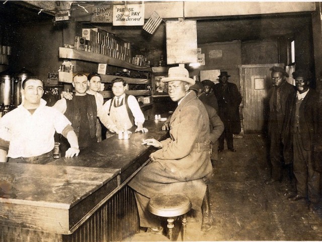 Τα καφενεία και τα εστιατόρια των Ελλήνων της Αμερικής στις αρχές του 20ου αιώνα