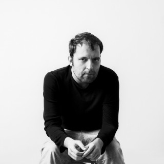 Αύγουστος Κορτώ: «Ο Ρωμανός με μεταμορφώνει σε ένα πελώριο παράλογο μαστό»