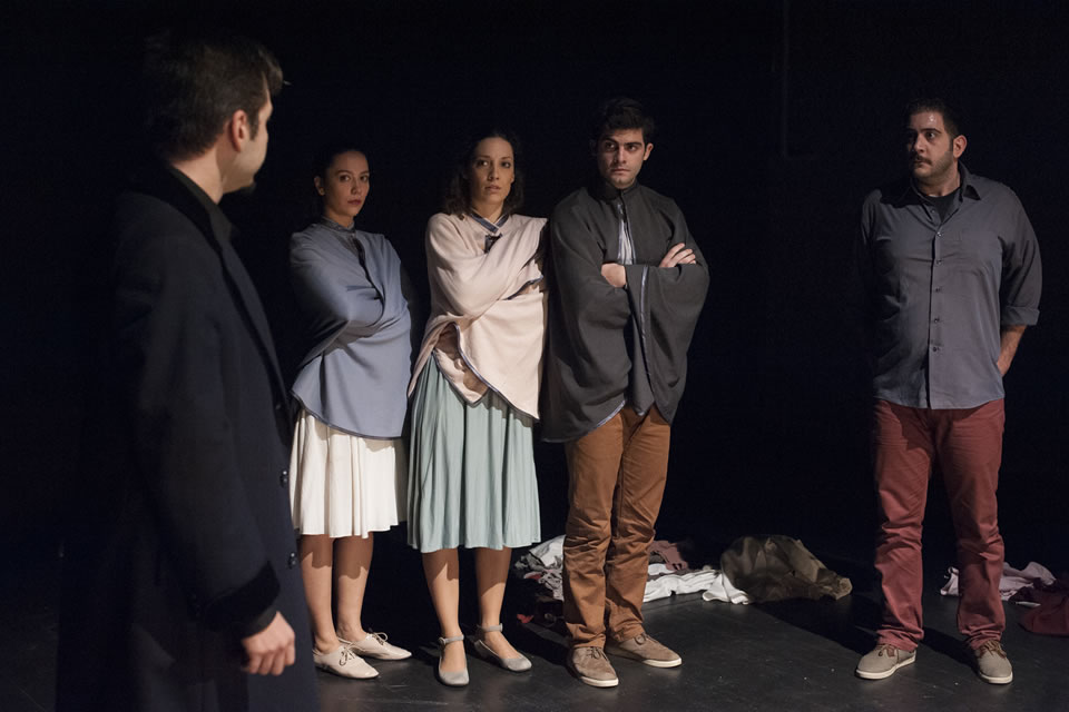 POPAGANDA_ANTIGONH-4FRONTAL-4