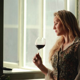 Αυτή η γυναίκα είναι η master distiller του πιο γνωστού ελληνικού τσίπουρου