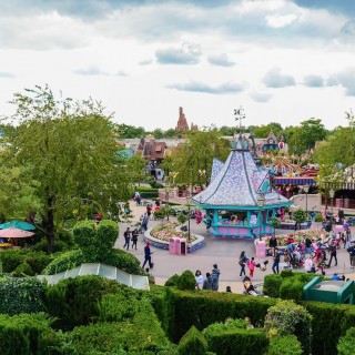 Πως είναι να δουλεύεις στην EuroDisney