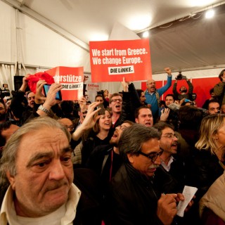 Πως πανηγύρισαν στο κεντρικό περίπτερο του ΣΥΡΙΖΑ