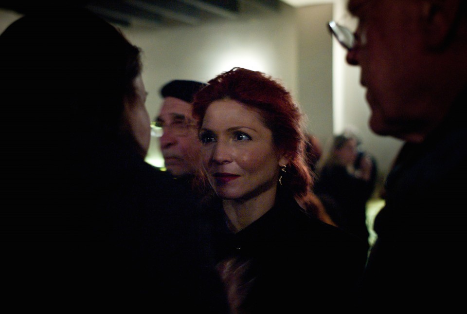 Η Ταμίλα Κουλίεβα, μια από τις ηθοποιούς  που ήρθαν να δηλώσουν την υποστήριξή τουςστο ΣΥΡΙΖΑ.